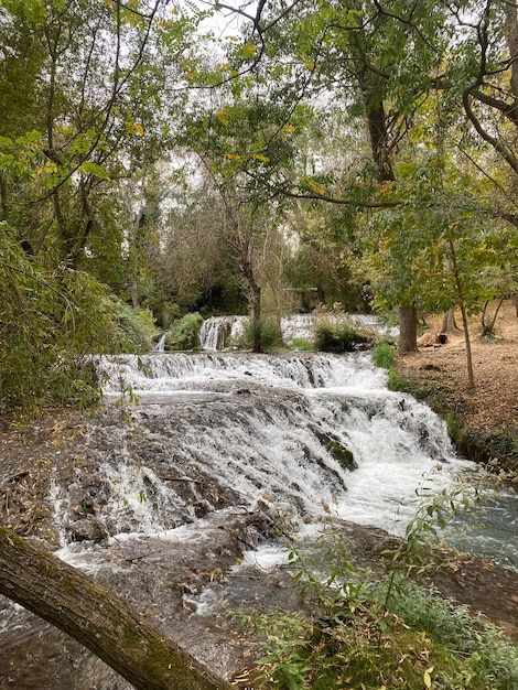 Cascada en el Parque Natural Monasterio de Piedra, Zaragoza (España).