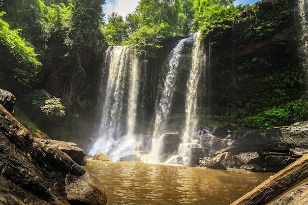 La cascada Phnom Kulen Siem Reap, Camboya