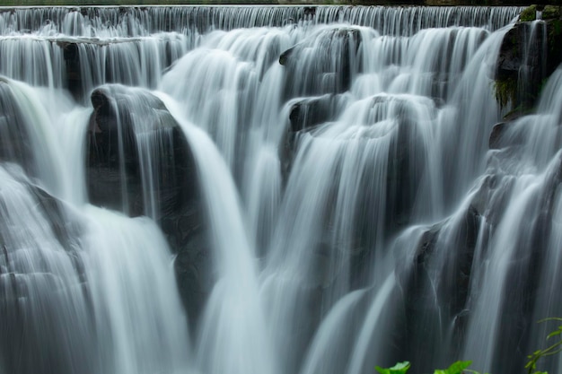 Cascada de Taiwán Parque de la cascada de Shifenliao