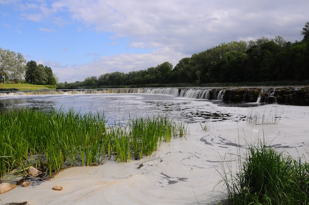 Cascada de Ventas Rumba en el río Venta. Kuldiga, Letonia.