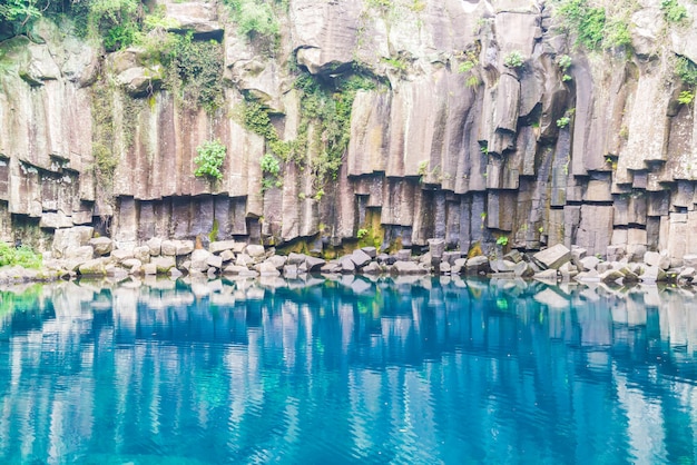 cascadas cheonjeyeon en Jeju Isaland