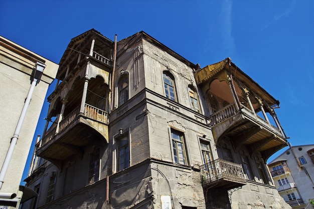 El casco antiguo de la ciudad de Tbilisi, Georgia