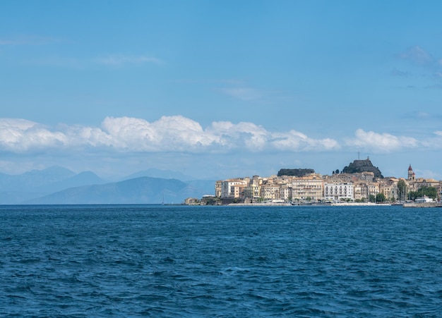 Casco antiguo de Kerkyra en la isla de Corfú