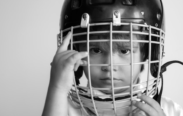 Casco de hockey o rugby deporte infancia futuro deporte estrella deporte crianza y carrera chico niño lindo