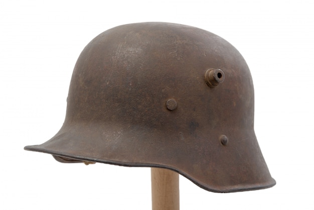 Foto casco militar alemán de la primera guerra mundial (stahlhelm) en blanco