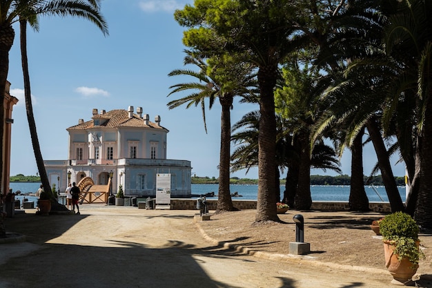 Casina Vanvitelliana Luxuosa villa italiana no estilo barroco Casa na água