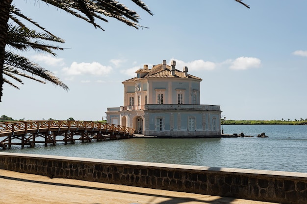 Casina Vanvitelliana Luxuriöse italienische Villa im Barockstil Haus am Wasser