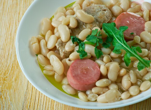 Cassoulet pur porc /Traditionelle französische Küche