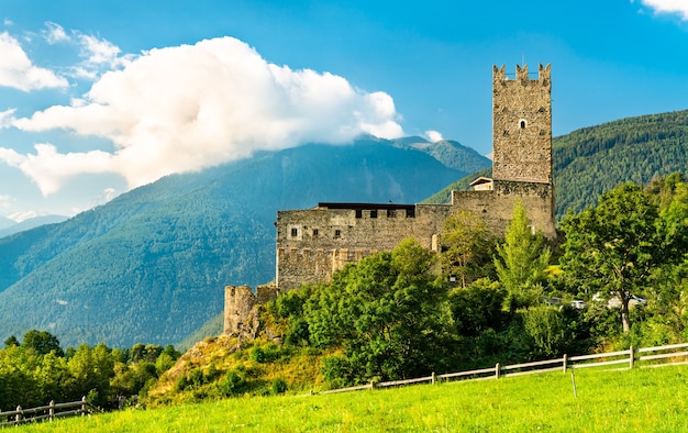 Castelo de furstenburg em burgeis - tirol do sul, itália