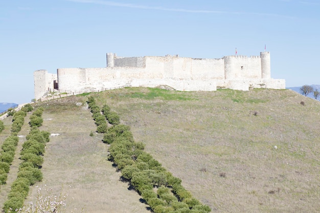 Castelo de Jadraque localizado em Guadalajara Castela la Mancha Espanha