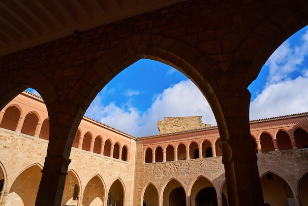 Castelo de mora de rubielos em teruel espanha