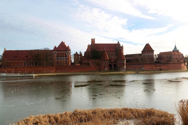 Castelo em Malbork na Polônia