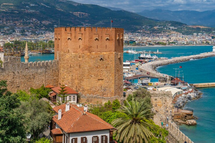 Foto castelo histórico e indispensável para as férias de verão alanya