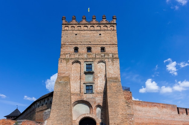 Castelo medieval de Lutsk, marco histórico da Ucrânia.