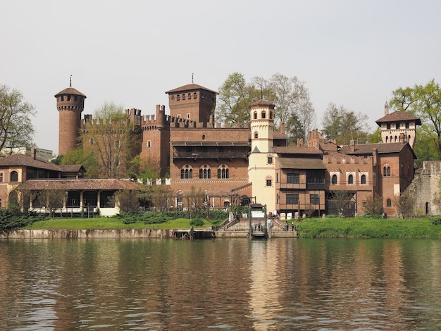 Foto castelo medieval em torino