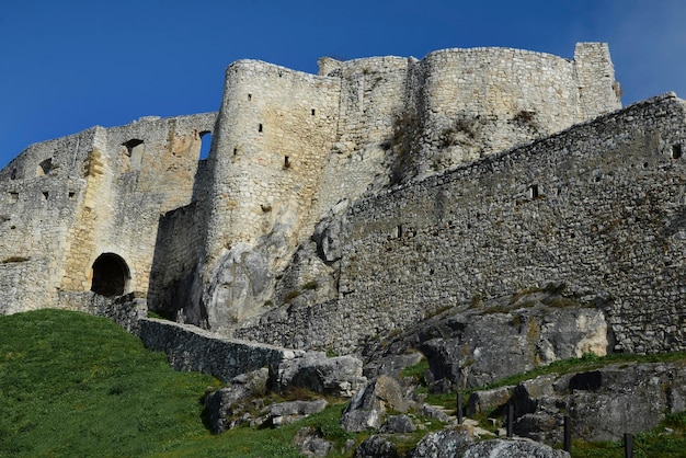 Castelos da europa castelo spissky castelos da eslováquia ruínas de um castelo medieval foto de alta qualidade