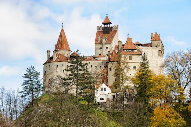 Foto castillo de bran, brasov, transilvania rumania.