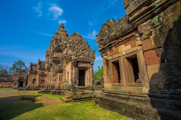 Un castillo construido en tres mil años Khao Phanom Rung castle rock en Tailandia