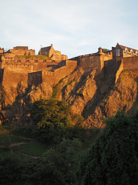 Castillo de Edimburgo al atardecer