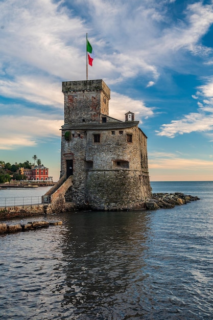 Castillo en el mar en Rapallo