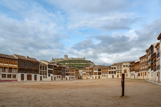 Foto castillo de peñafiel y plaza de toros medieval valladolid