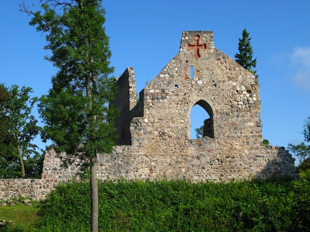 Castillo de Sigulda en el país de Letonia