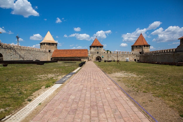 El castillo de Tighina, también conocido como Fortaleza de Bender o Ciudadela, es un monumento ubicado en Moldavia.