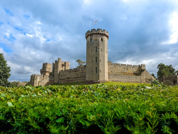 Castillo de Warwick sa castillo medieval original construido por Guillermo el Conquistador en 1068 Warwick es la capital del condado de Warwickshire Inglaterra situada en un recodo del río Avon