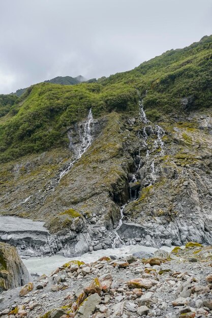 Cataratas alrededor del glaciar Franz Josef