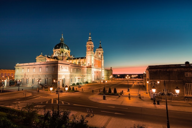 Catedral de la almudena en madrid