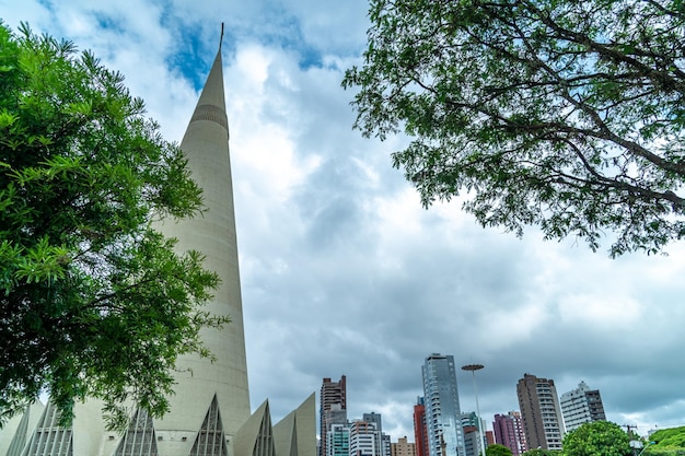 Foto catedral basílica menor nossa senhora da glória em maringá no brasil