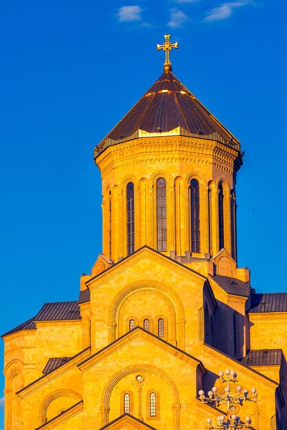 Foto catedral da santa trindade tbilisi geórgia