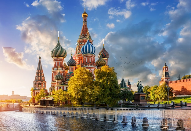 Catedral de são basílio na praça vermelha de moscou