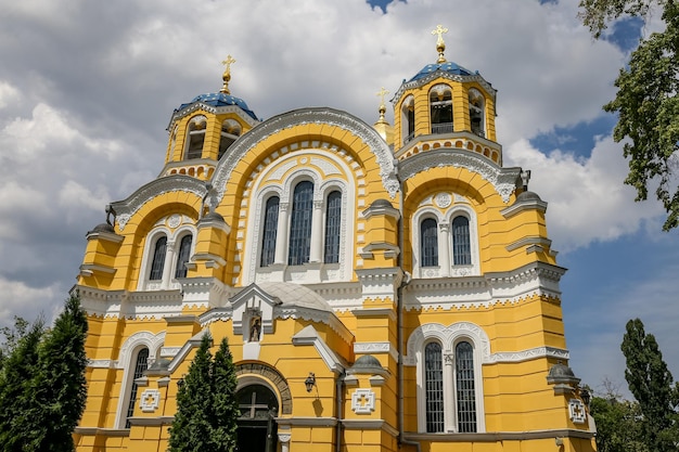 Catedral de St Volodymyr em Kyiv UcrâniaxA