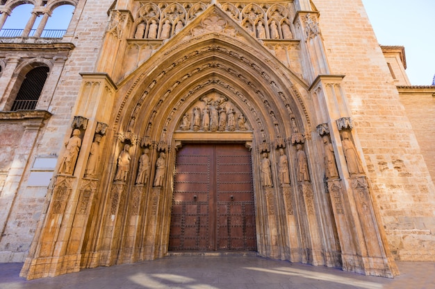 Catedral de Valência Porta dos Apóstolos Tribunal de las Aguas