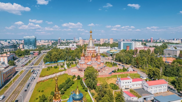 Foto catedral do santo arcanjo miguel a catedral da diocese de izhevsk da ortodoxa russa