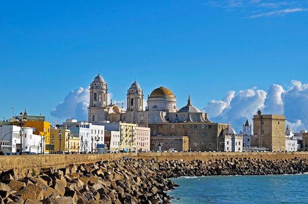 Catedral em Cádis, Espanha