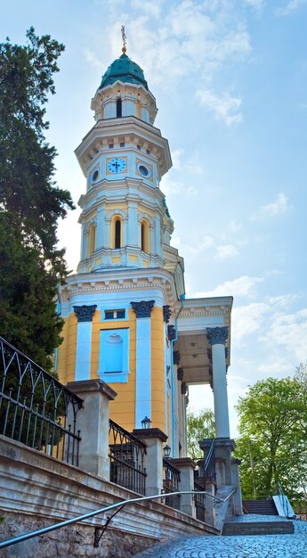 Catedral greco-católica (Iglesia católica rutena) en la ciudad de Uzhhorod