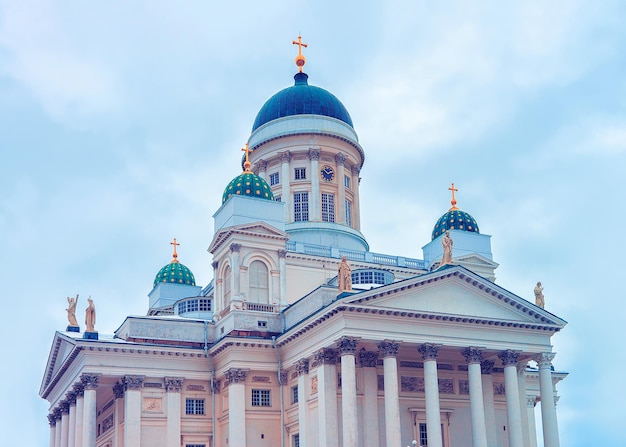 Catedral de Helsinki en la Plaza del Senado, Finlandia en invierno.