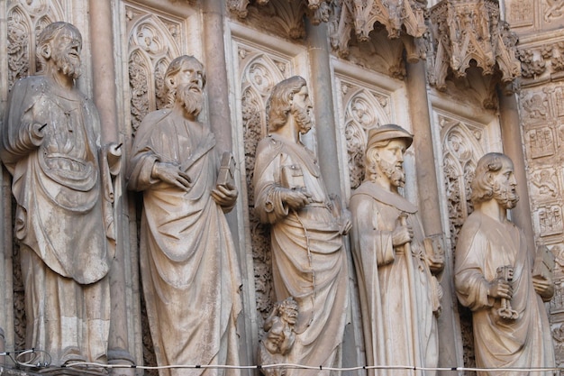 catedral medieval de toledo en españa