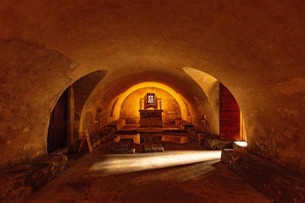 Catedral metropolitana de el salvador de oviedo cripta de santa leocádia