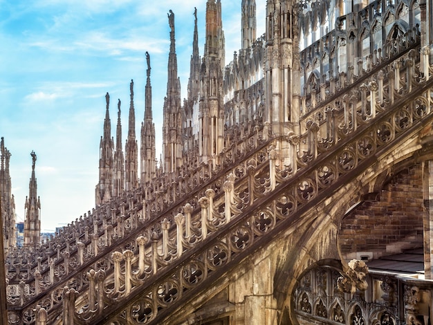 Catedral de Milán o Duomo di Milano Italia La famosa Catedral de Milán es un punto de referencia de la ciudad