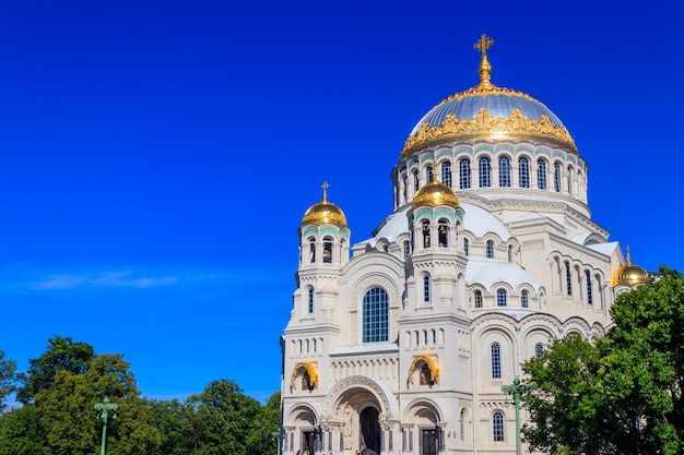 Catedral naval ortodoxa de San Nicolás en Kronstadt Rusia