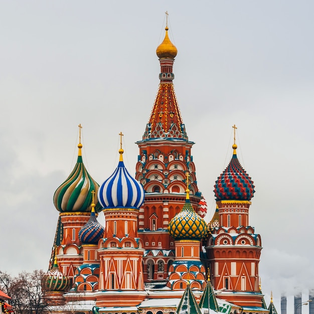 Catedral de San Basilio en la Plaza Roja, Moscú, Rusia. Día de invierno