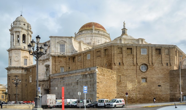 La Catedral de la Santa Cruz en Cádiz