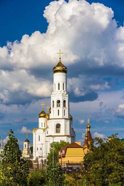 Catedral de la Santísima Trinidad de Bryansk en Rusia