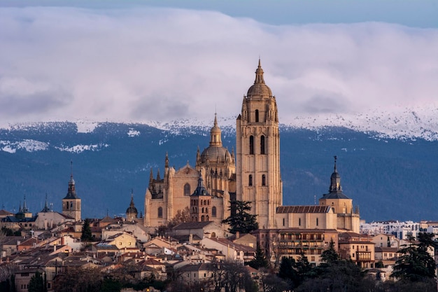 Catedral de Segovia detallada de cerca con teleobjetivo España