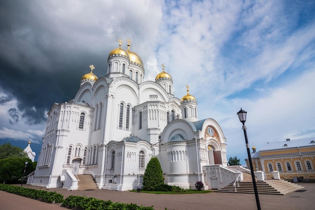 Catedral de la Transfiguración en estilo neorruso Diveevo Rusia