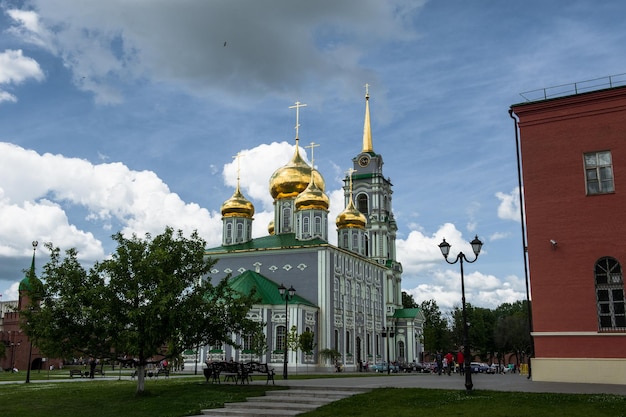 Catedral Uspensky e a Torre do Kremlin de Tula