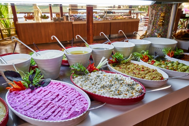 Catering buffet em restaurante de luxo